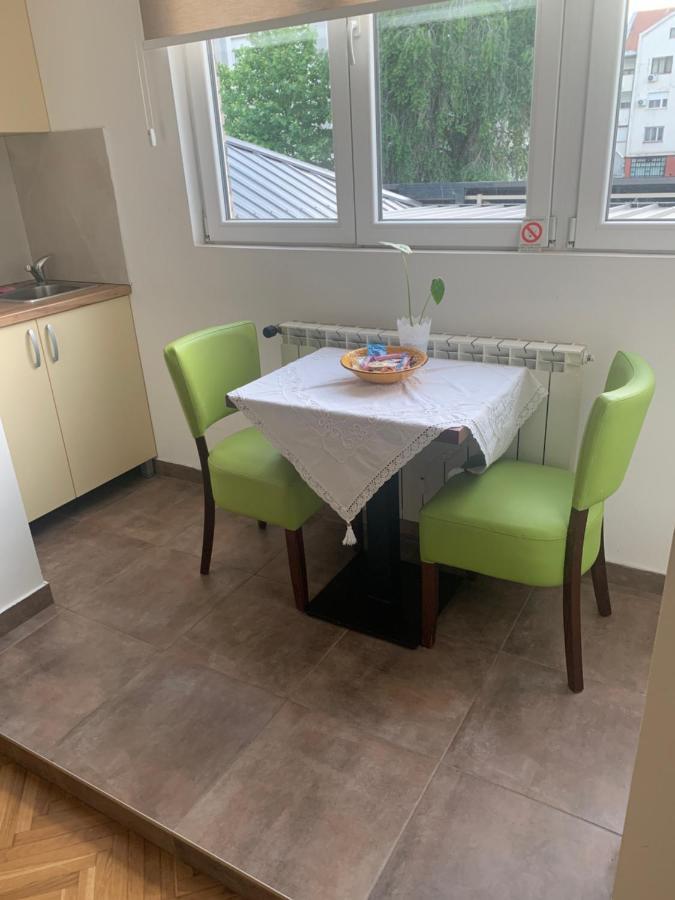 apartman Fuerte 2 Belgrado Exterior foto
